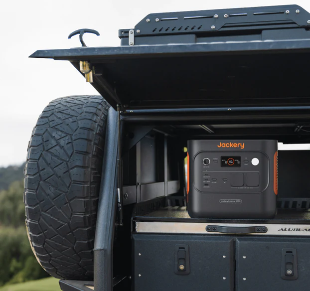 440500_Jackery-Explorer-2000-V2-EU-Power-Station-Emotional (3) 440500_Jackery-Explorer-2000-V2-EU-Power-Station-Emotional (3)